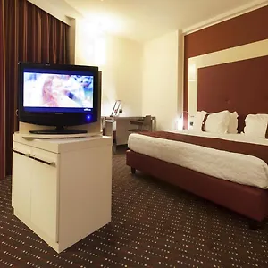 Grand Mattei 4*, Ravenna Italië