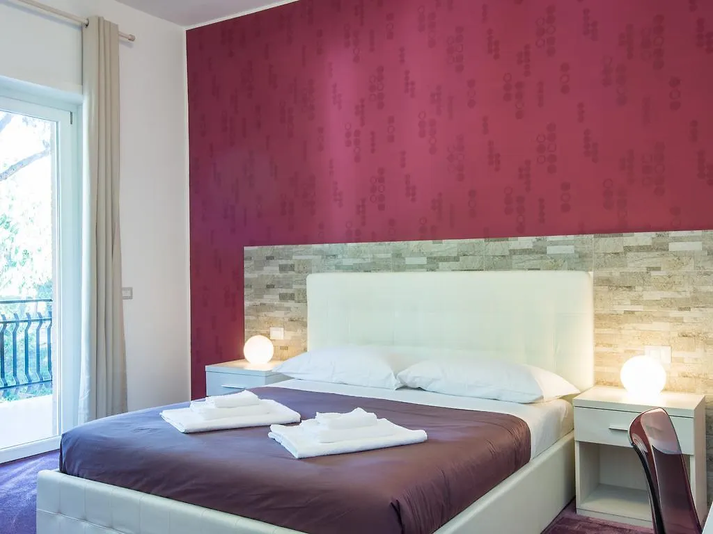 Bed & Breakfast Guesthouse Park Pines Rom