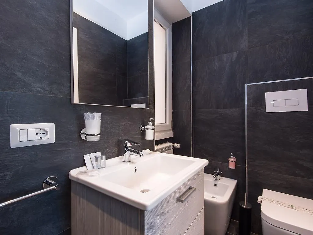 Guesthouse Park Pines Rom 0*,  Italien