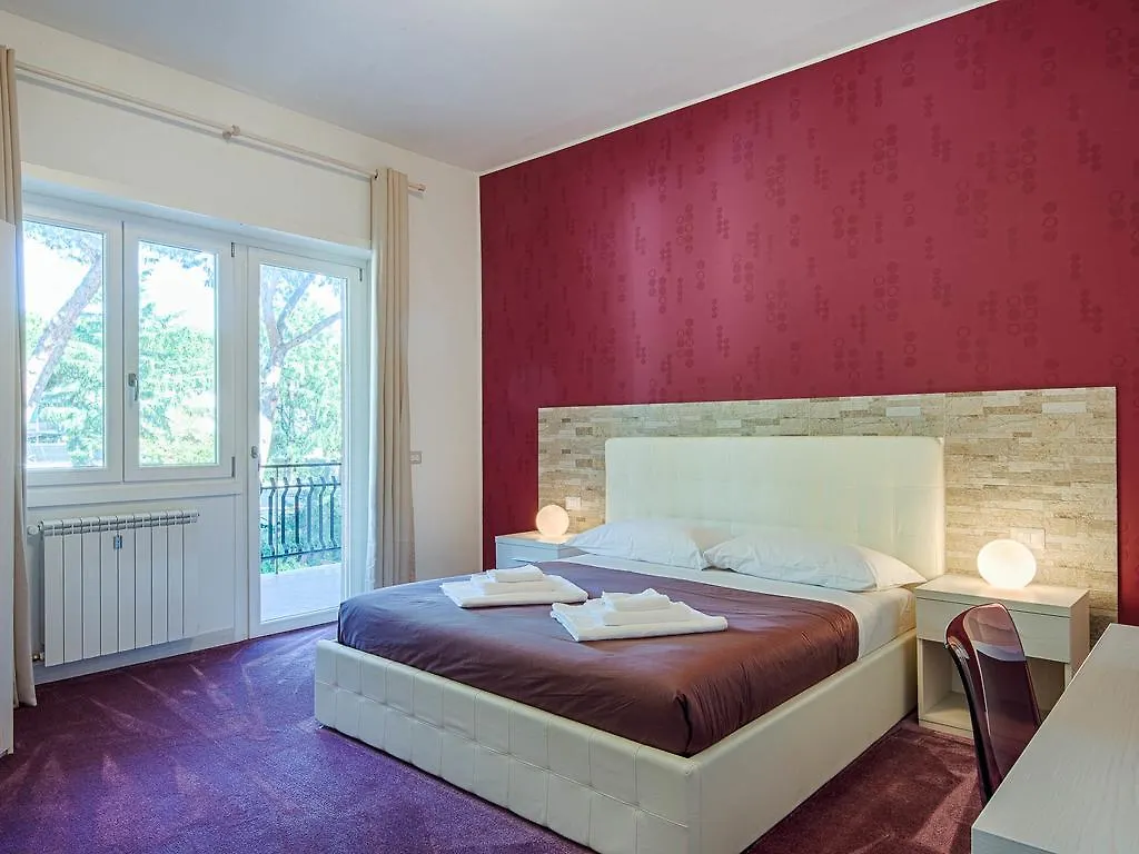 Guesthouse Park Pines Rom